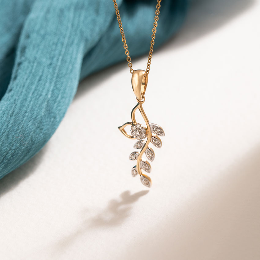 Classic Leaves Diamond Pendant, view 3